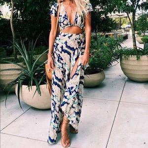 LOOKING FOR FLYNN SKYE BLUE MOONSHINE WRAP IT UP SET IN MEDIUM